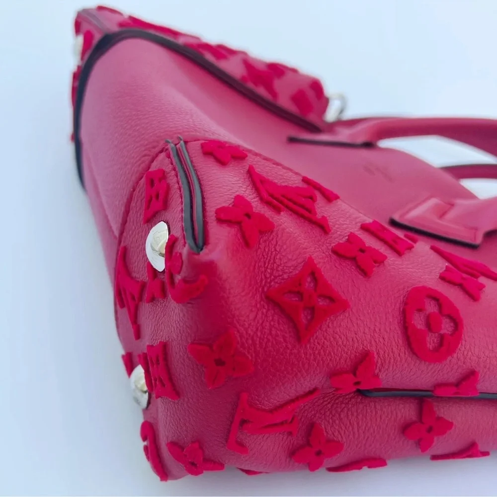 Louis Vuitton W Tote PM Satchel Crossbody Monogram Tuffetage Franboise Red - Picture 7 of 10